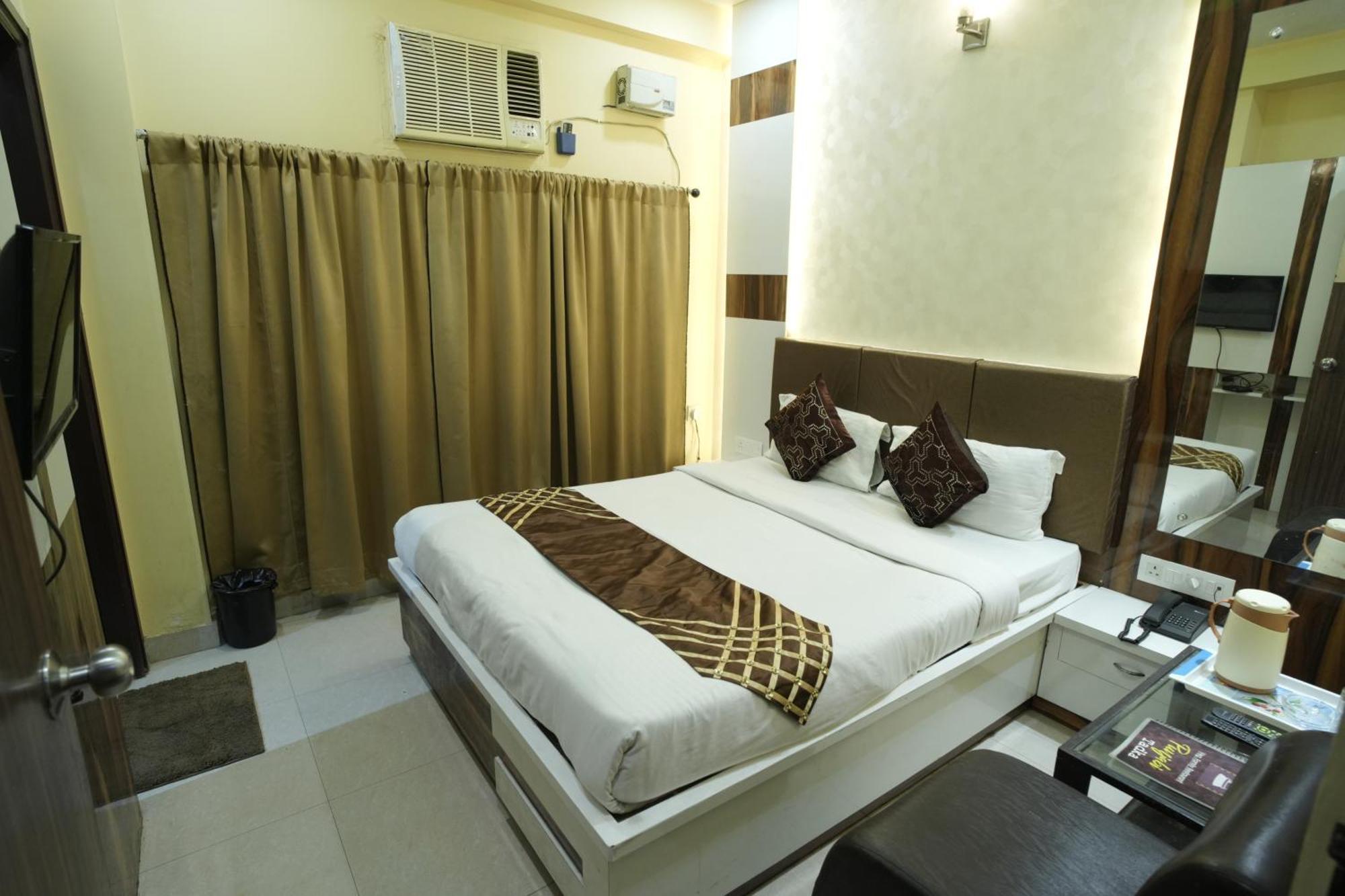 Hotel Rajkamal Near Varanasi Railway Station Экстерьер фото